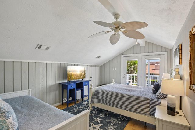 4119 Pirates Alley, Galveston, TX 77554