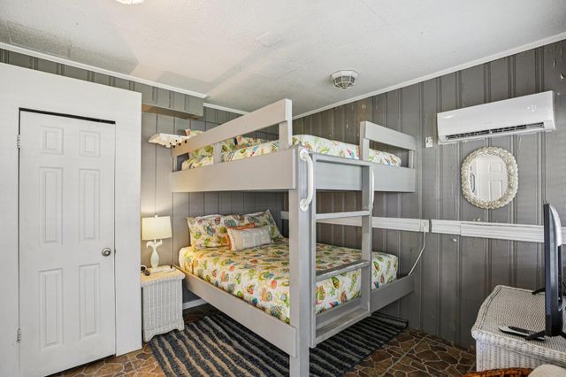 4119 Pirates Alley, Galveston, TX 77554