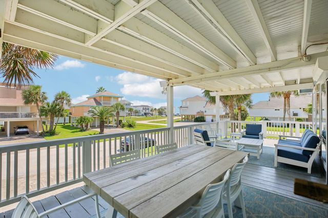 4119 Pirates Alley, Galveston, TX 77554