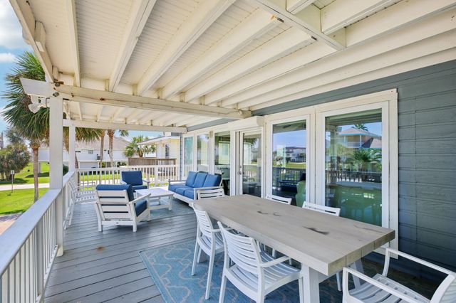 4119 Pirates Alley, Galveston, TX 77554