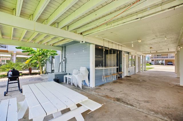 4119 Pirates Alley, Galveston, TX 77554