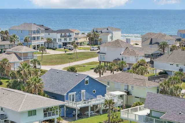 4119 Pirates Alley, Galveston, TX 77554