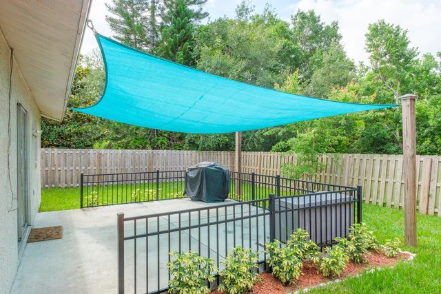 1313 WHISPER DRIVE, Largo, FL 33770