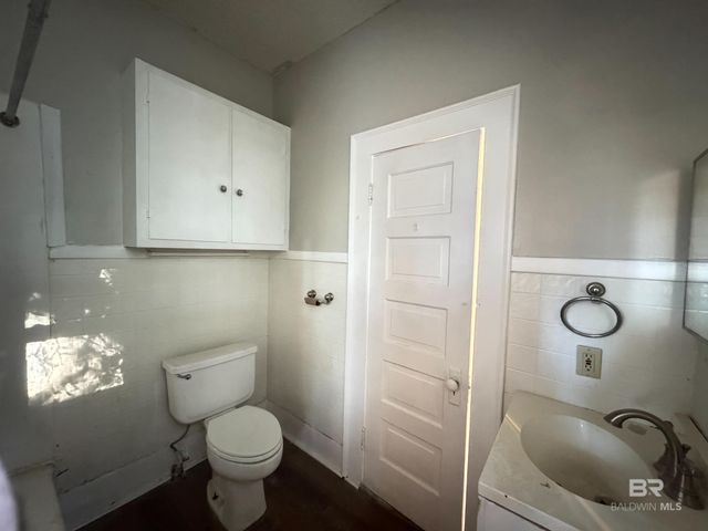 206 1st Street, Chickasaw, AL 36611