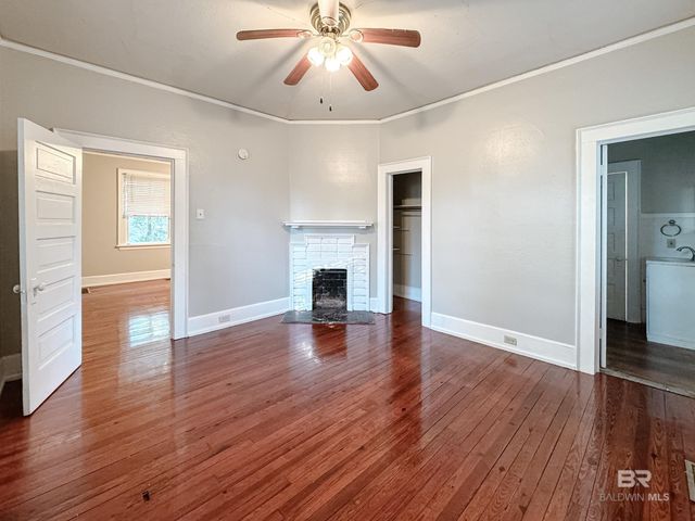 206 1st Street, Chickasaw, AL 36611