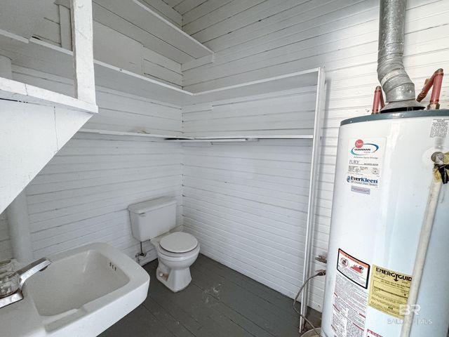 206 1st Street, Chickasaw, AL 36611