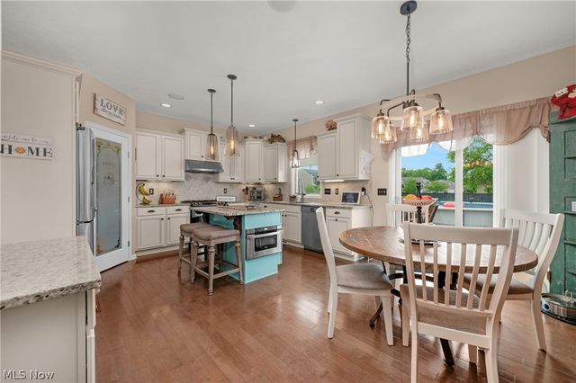 23201 Lakeridge Way, Columbia Station, OH 44028