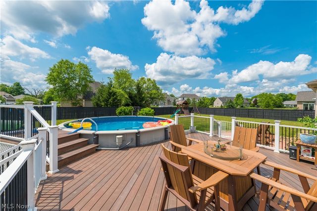 23201 Lakeridge Way, Columbia Station, OH 44028