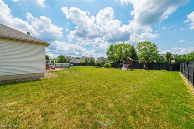 23201 Lakeridge Way, Columbia Station, OH 44028