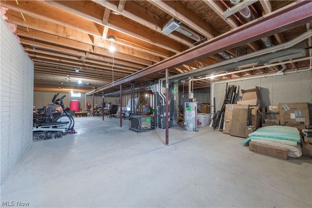 23201 Lakeridge Way, Columbia Station, OH 44028