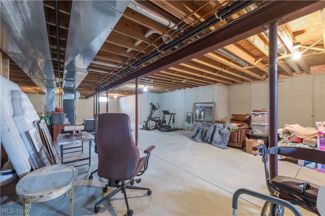 23201 Lakeridge Way, Columbia Station, OH 44028