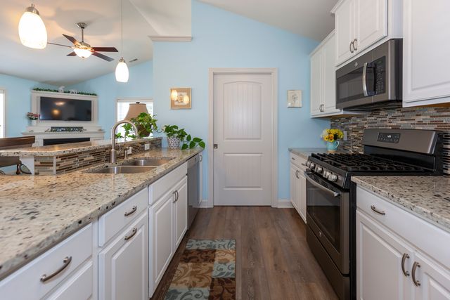 2035 Somerset Lane 2035, Sycamore, IL 60178