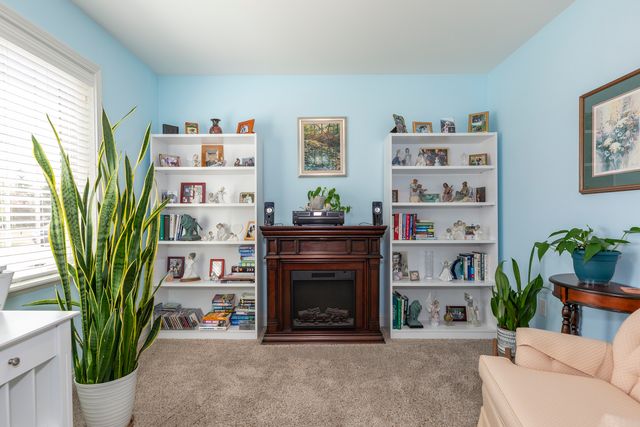 2035 Somerset Lane 2035, Sycamore, IL 60178