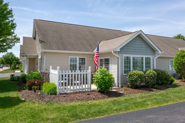 2035 Somerset Lane 2035, Sycamore, IL 60178
