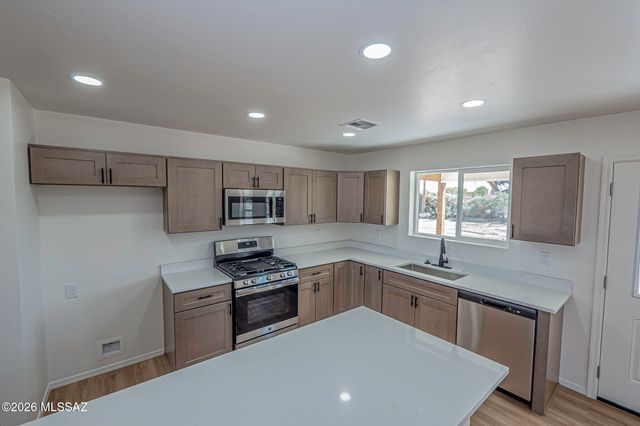 555 W Frying Pan Road, Safford, AZ 85546