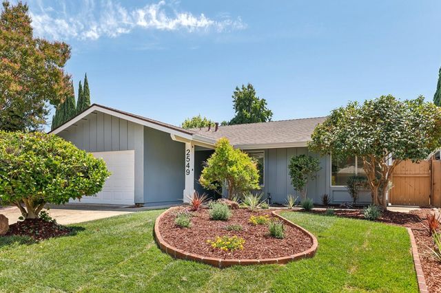 2549 Rio Bravo Cir, Sacramento, CA 95826