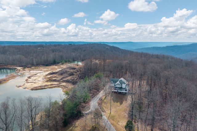 10739 Monterey Hwy, Monterey, TN 38574