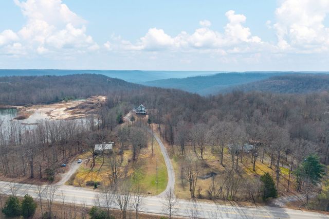 10739 Monterey Hwy, Monterey, TN 38574