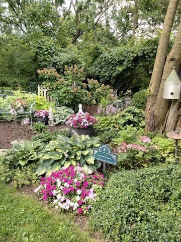 106 E Beech Street, Three Oaks, MI 49128