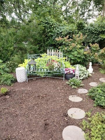 106 E Beech Street, Three Oaks, MI 49128