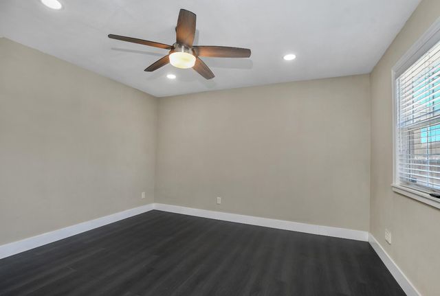 145 N Powers Ave, Manteca, CA 95336
