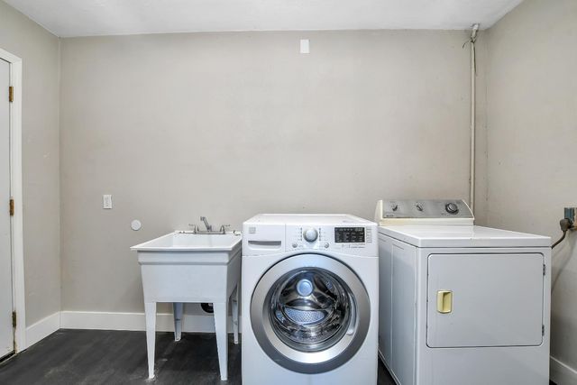 145 N Powers Ave, Manteca, CA 95336