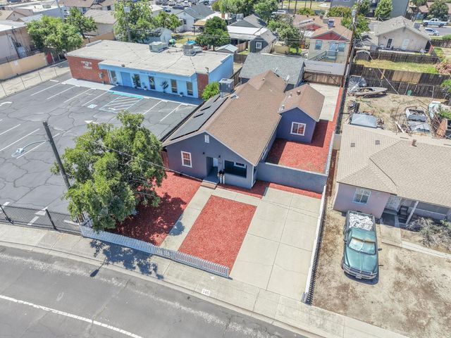 145 N Powers Ave, Manteca, CA 95336