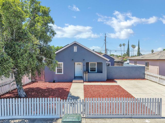 145 N Powers Ave, Manteca, CA 95336