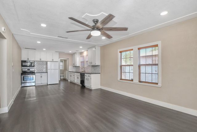 145 N Powers Ave, Manteca, CA 95336