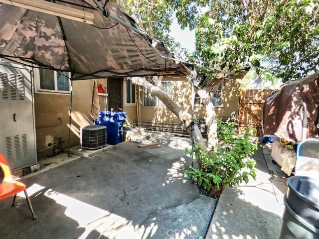 6944 Radford, North Hollywood, CA 91605