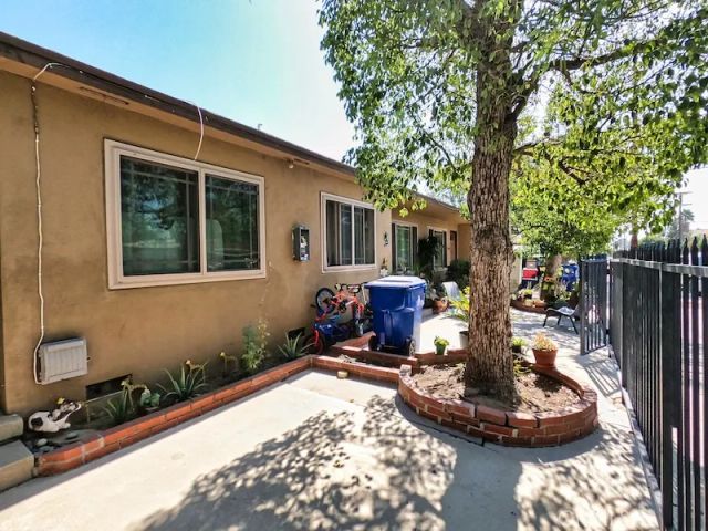 6944 Radford, North Hollywood, CA 91605