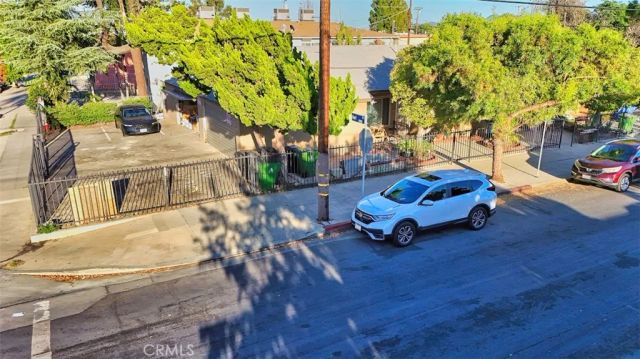 6944 Radford, North Hollywood, CA 91605