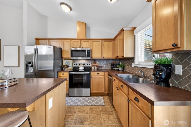 6434 Park Street E, Fife, WA 98424