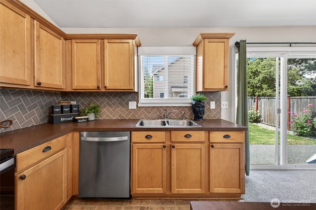 6434 Park Street E, Fife, WA 98424