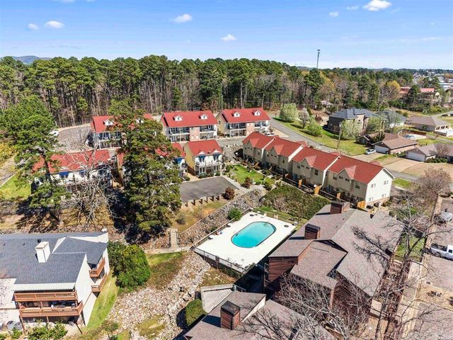 321 Peters Pt Apt J1, Hot Springs, AR 71913
