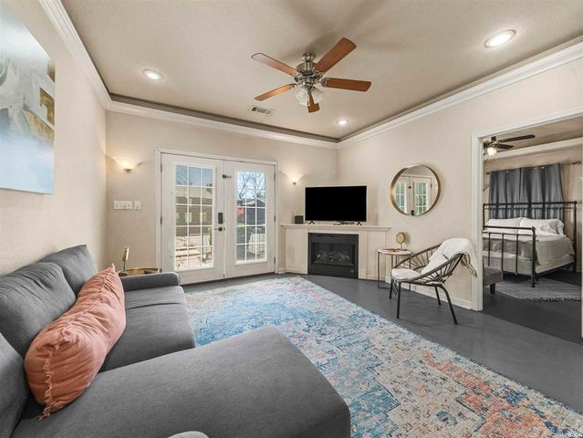 321 Peters Pt Apt J1, Hot Springs, AR 71913