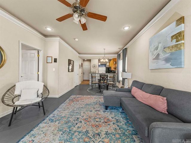 321 Peters Pt Apt J1, Hot Springs, AR 71913