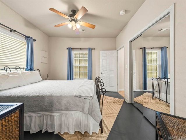 321 Peters Pt Apt J1, Hot Springs, AR 71913