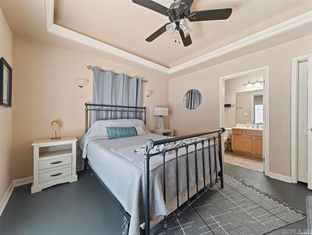 321 Peters Pt Apt J1, Hot Springs, AR 71913