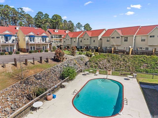 321 Peters Pt Apt J1, Hot Springs, AR 71913