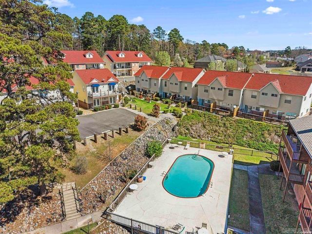 321 Peters Pt Apt J1, Hot Springs, AR 71913