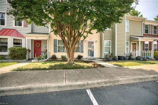 205 Whitewater DR, Newport News, VA 23608