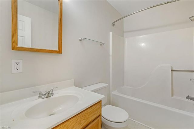 205 Whitewater DR, Newport News, VA 23608