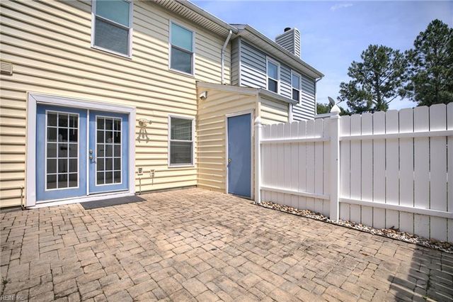 205 Whitewater DR, Newport News, VA 23608