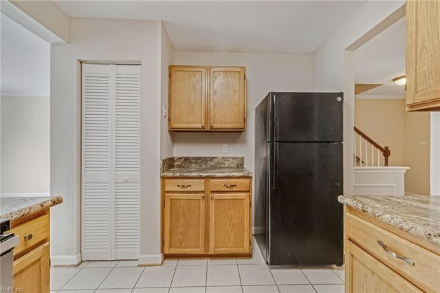 205 Whitewater DR, Newport News, VA 23608