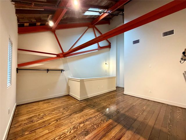 4411 Dallas Street 44, Houston, TX 77023