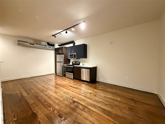 4411 Dallas Street 44, Houston, TX 77023