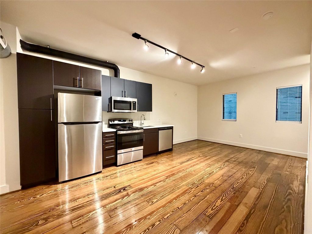 4411 Dallas Street 44, Houston, TX 77023