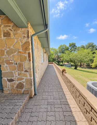 1616 S 151st East Avenue, Tulsa, OK 74108