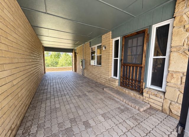 1616 S 151st East Avenue, Tulsa, OK 74108